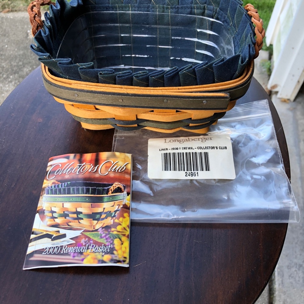 Longaberger 2000 Collector's Club Renewal Basket